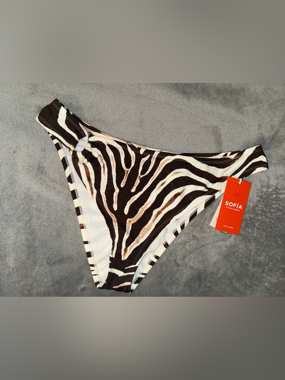 Bathing suit - Picture 8 of 8